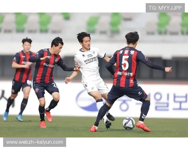 亚冠赛事中VAR使用频率与准确性评估 战术部署需考量判罚因素